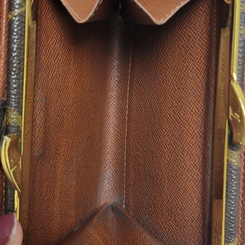 Louis Vuitton Monogram Wallet - Picture 5 of 9